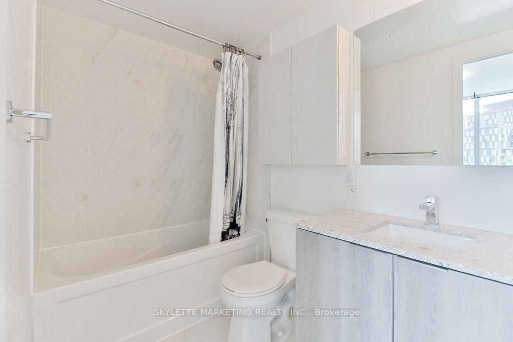 31 Tippett Road, Unit 659 - Photo 26