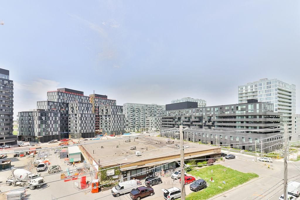 31 Tippett Road, Unit 659 - Photo 30