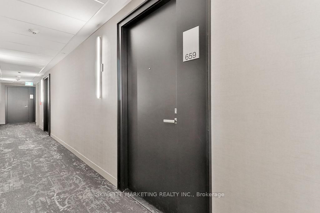 31 Tippett Road, Unit 659 - Photo 4