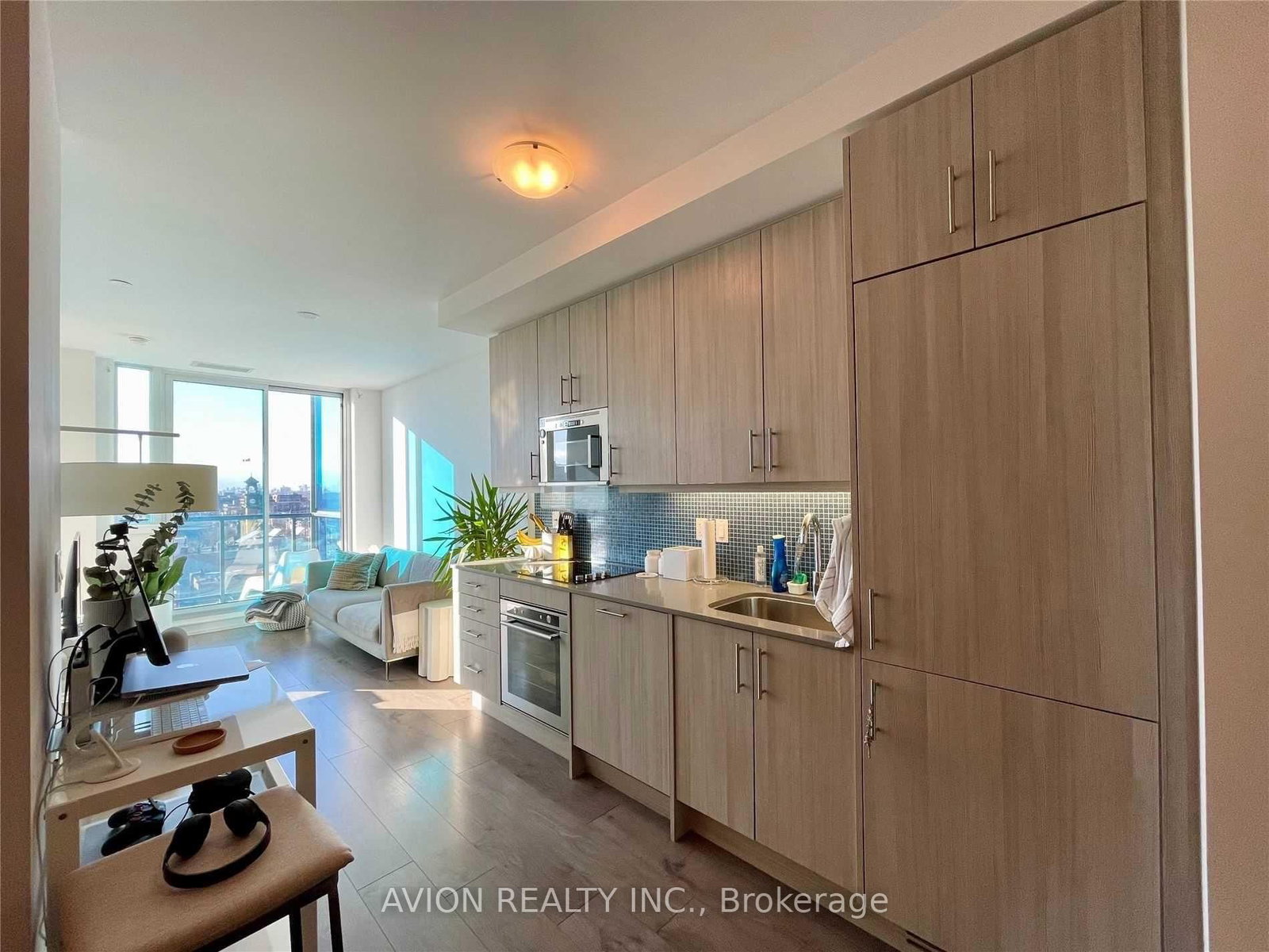 297 College Street, Unit 1015 - Photo 6