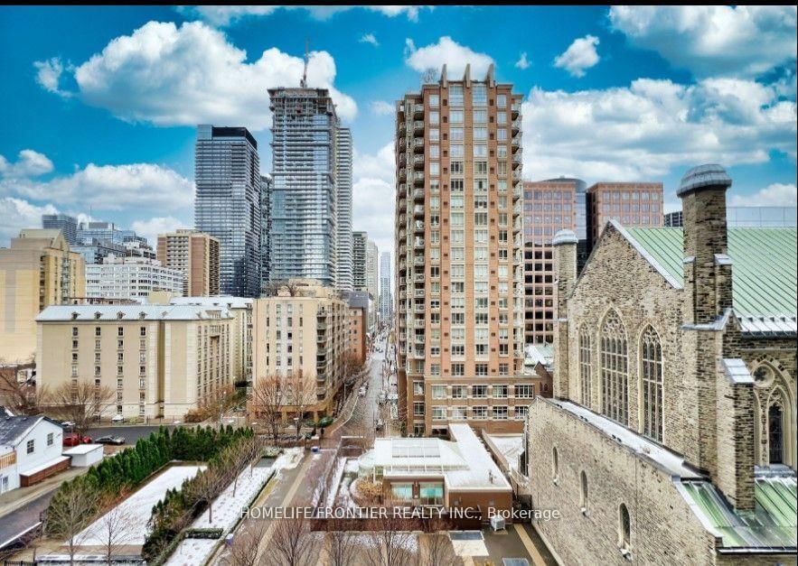 28 Ted Rogers Way E, Unit 808