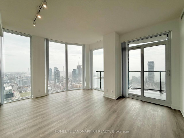 4106 - 180 Front Street E