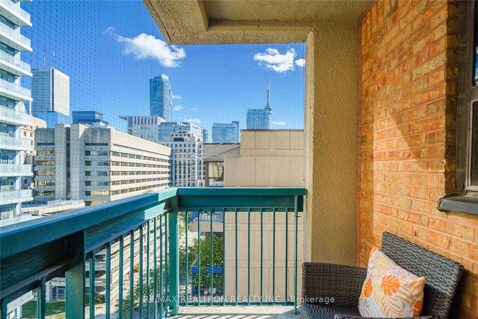 80 Saint Patrick Street, Unit 922 - Photo 11