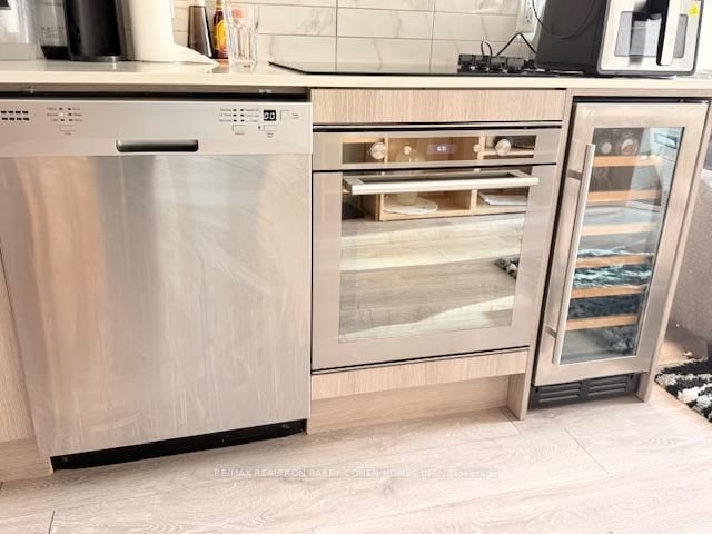 339 - 2020 Bathurst Street