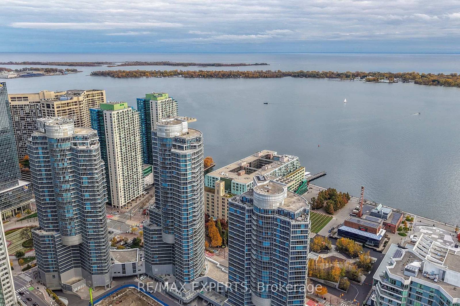 8 York Street • #2905 • Toronto, ON photo 39