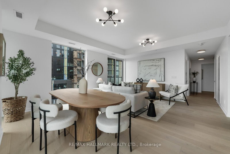 907 - 185 Alberta Ave, Toronto, M6C 0A5 | Image 3