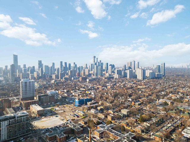 1005 - 170 Sumach Street