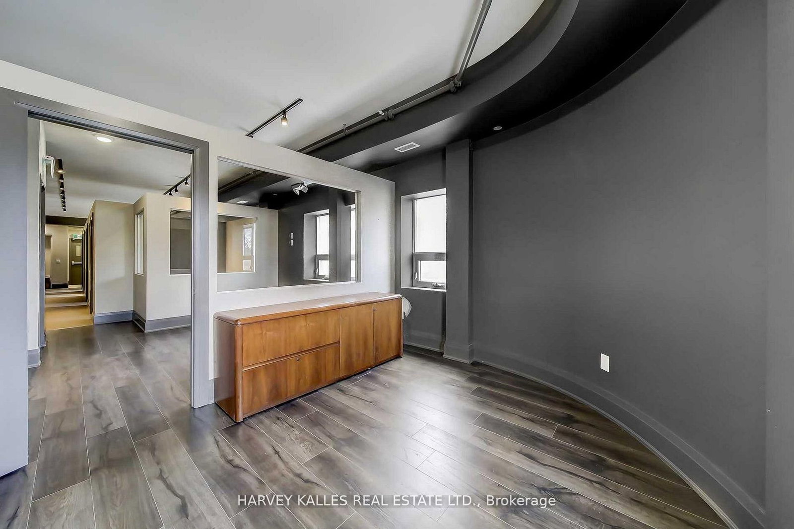 2078 Avenue Road - Photo 11