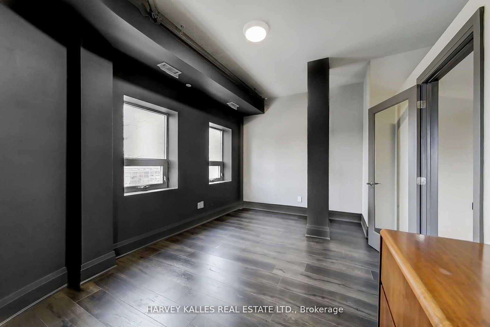 2078 Avenue Road - Photo 13