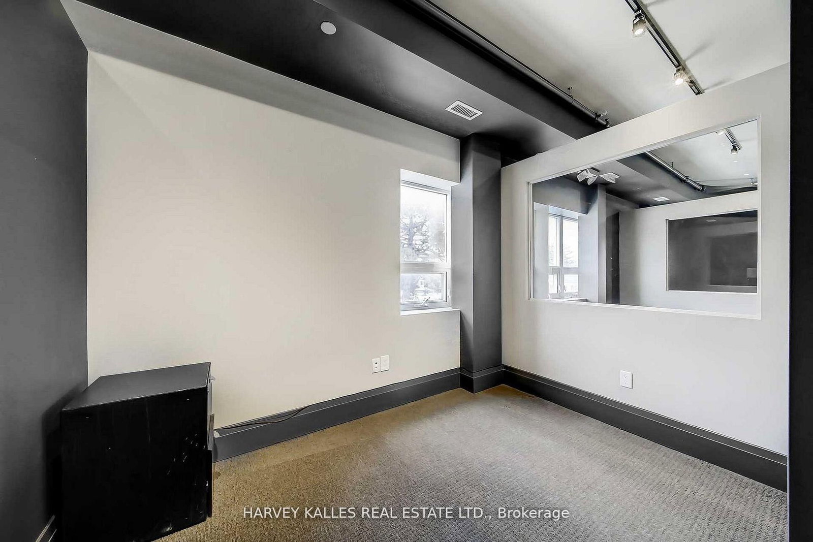 2078 Avenue Road - Photo 14