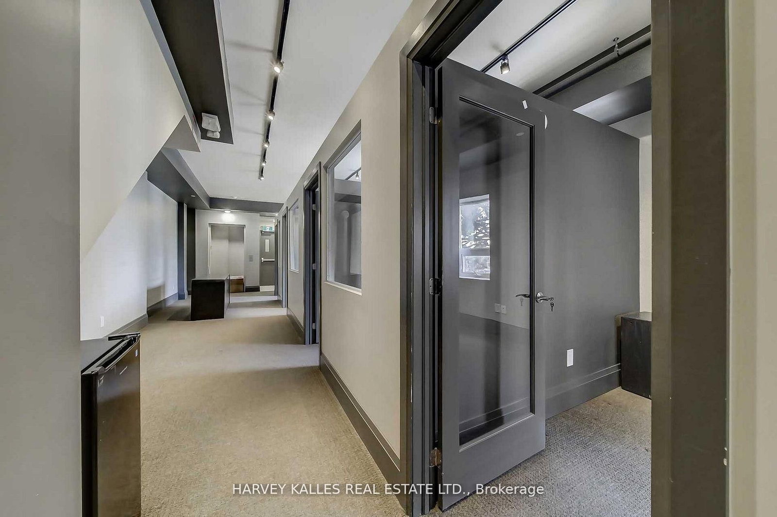 2078 Avenue Road - Photo 15