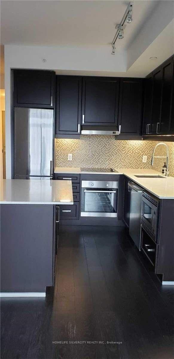 7 KENASTON Gardens, Unit 705 - Photo 3