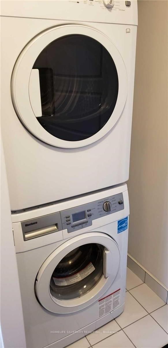 7 KENASTON Gardens, Unit 705 - Photo 9