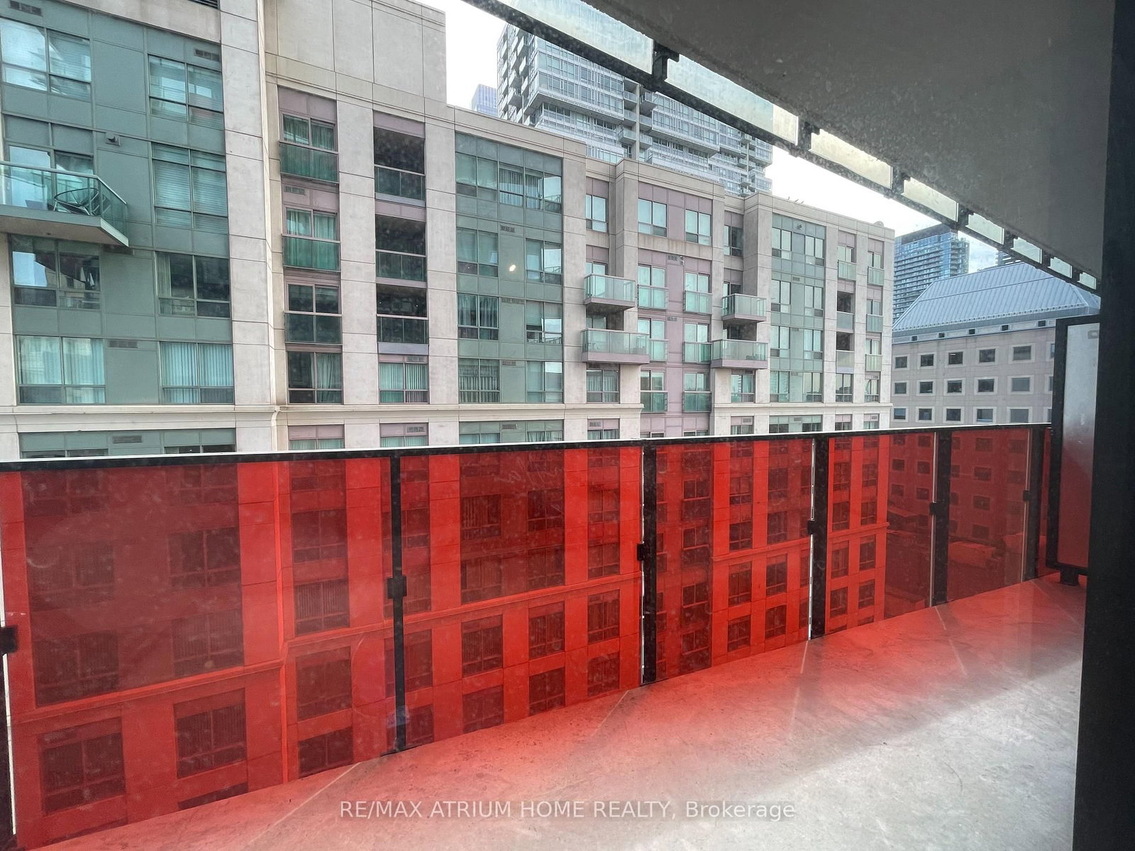 215 Queen Street W, Unit 915 - Photo 7