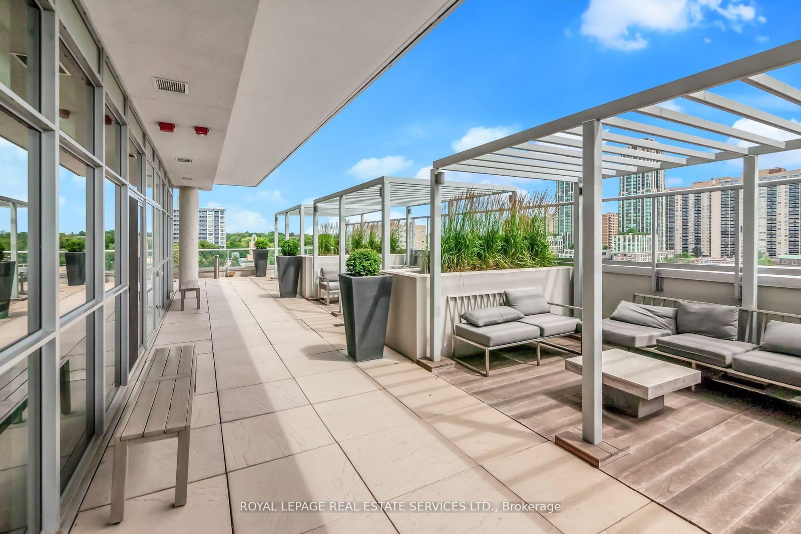 Condo for sale at 418-501 St Clair Avenue, Toronto, Ontario, M5P 0A2 - Casa Loma - MLS: C13008558