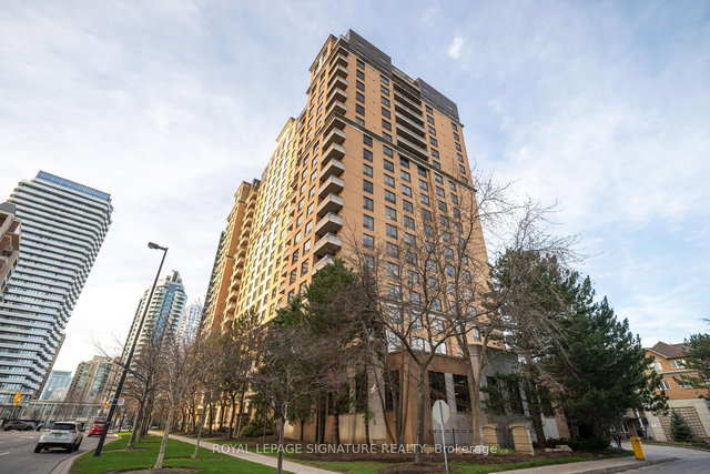 2217 - 18 Sommerset Way