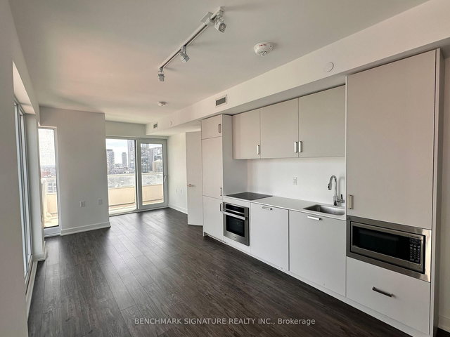 1503 - 88 Queen Street E