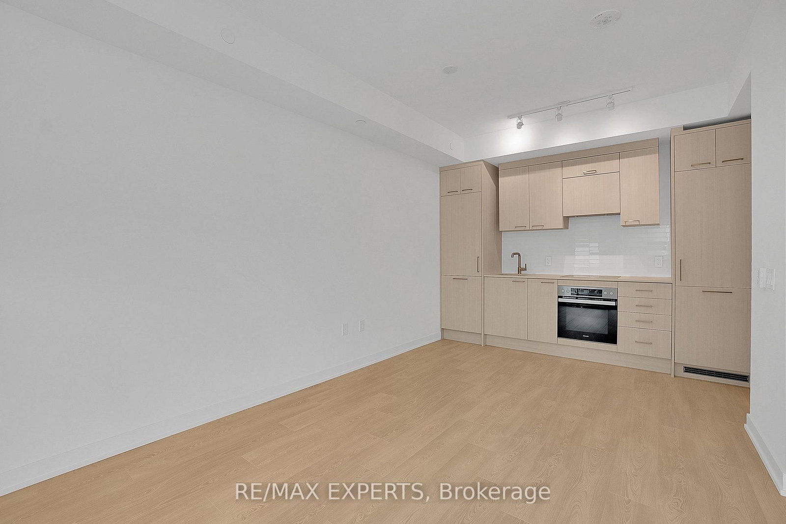 634 Church Street, Unit 2707 - Photo 9