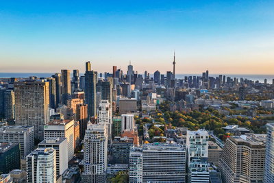 5201-50 Yorkville Avenue, Toronto, Ontario image-0-1