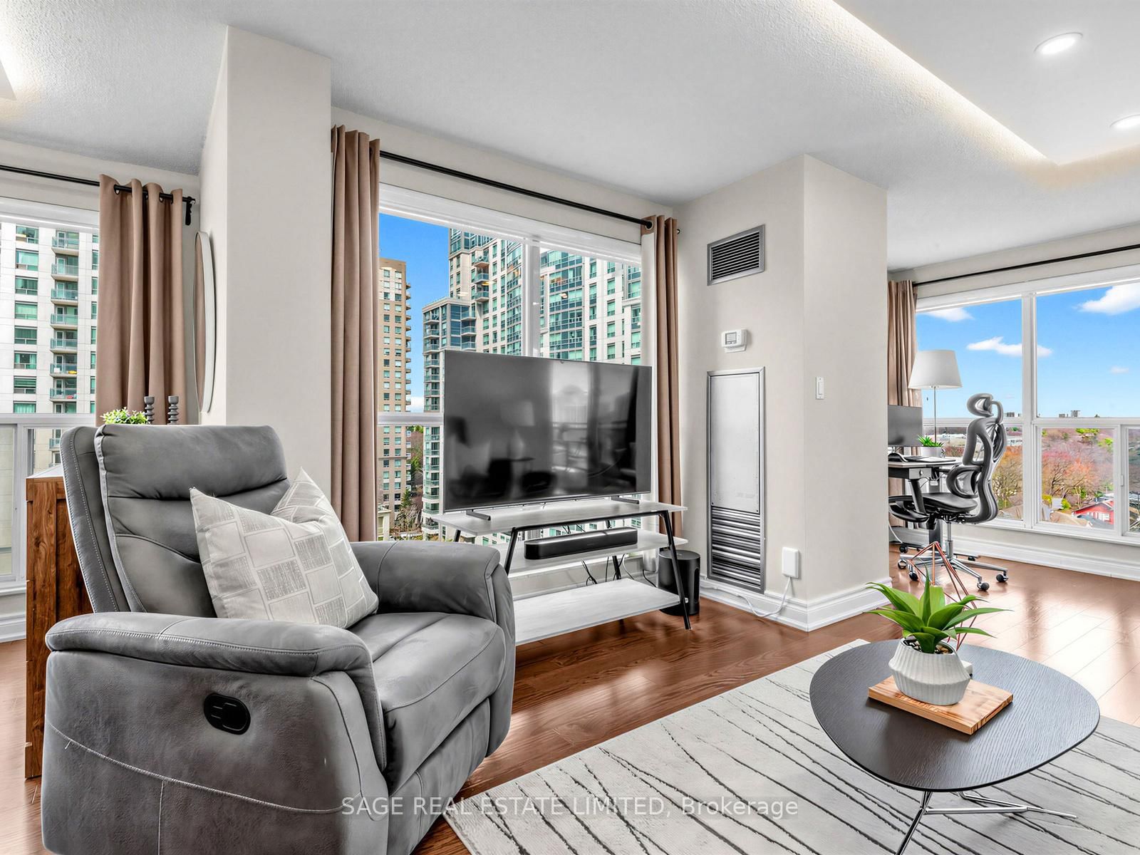 18 Hollywood Avenue, Unit 1001 - Photo 16