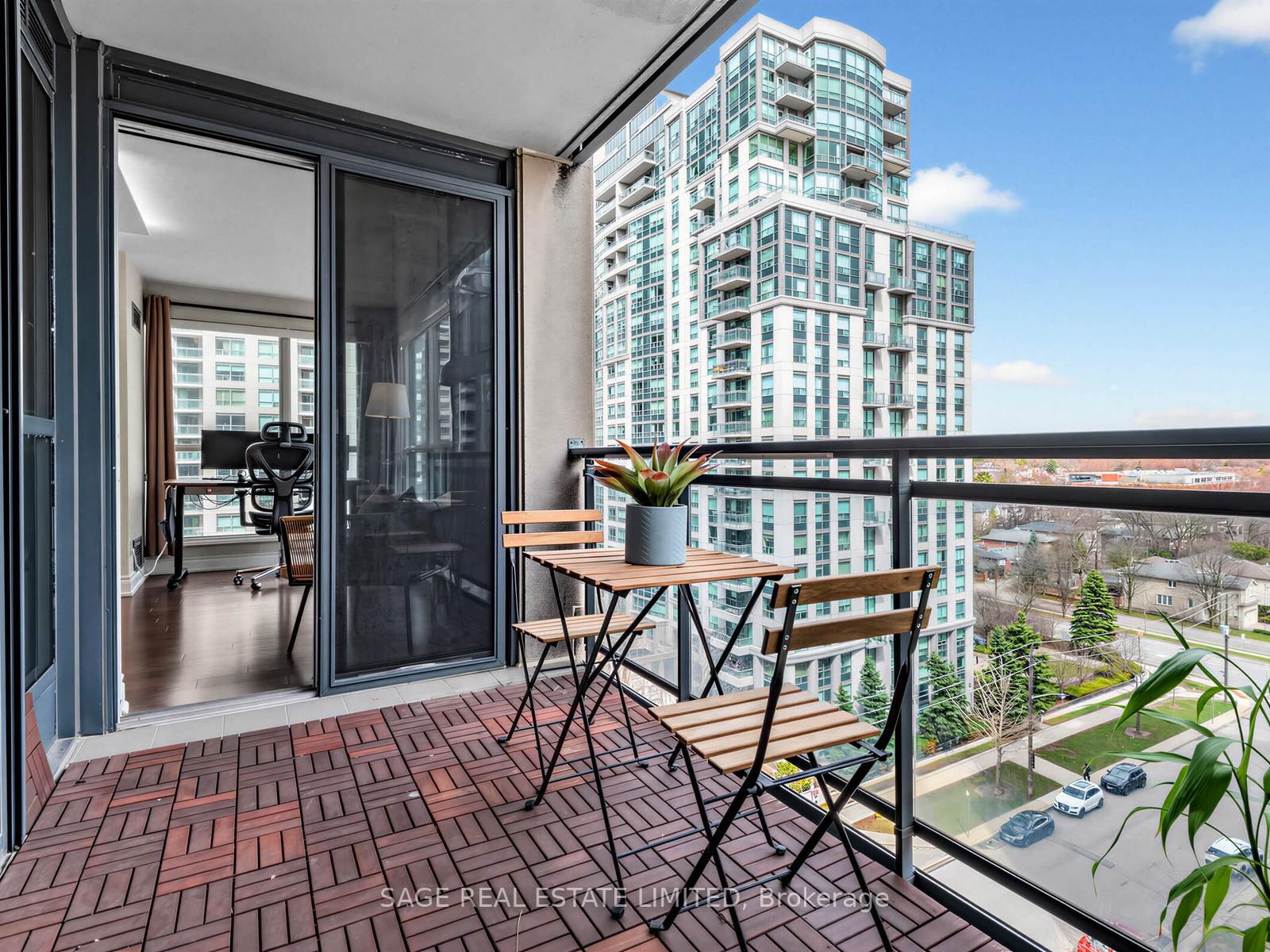 18 Hollywood Avenue, Unit 1001 - Photo 32