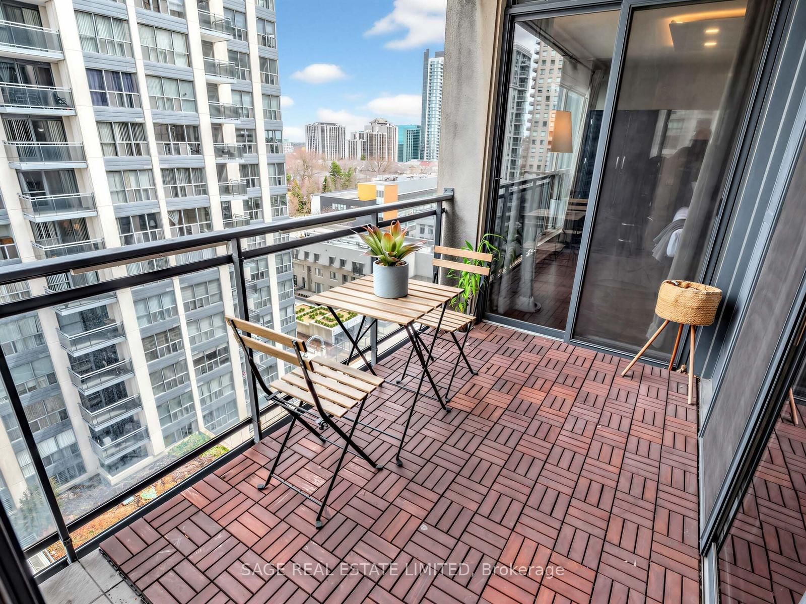 18 Hollywood Avenue, Unit 1001 - Photo 33