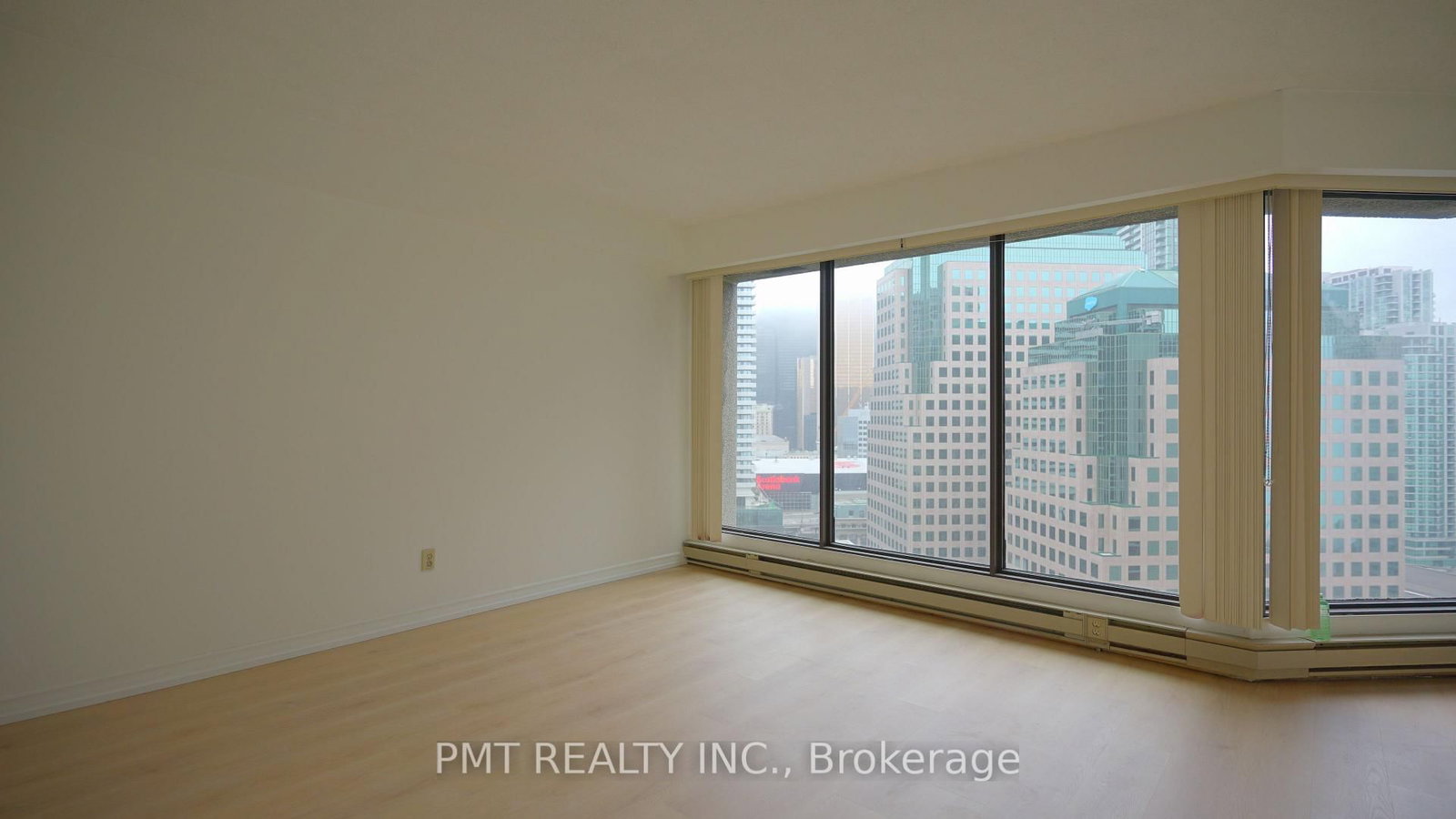 65 Harbour Square, Unit 2107 - Photo 10
