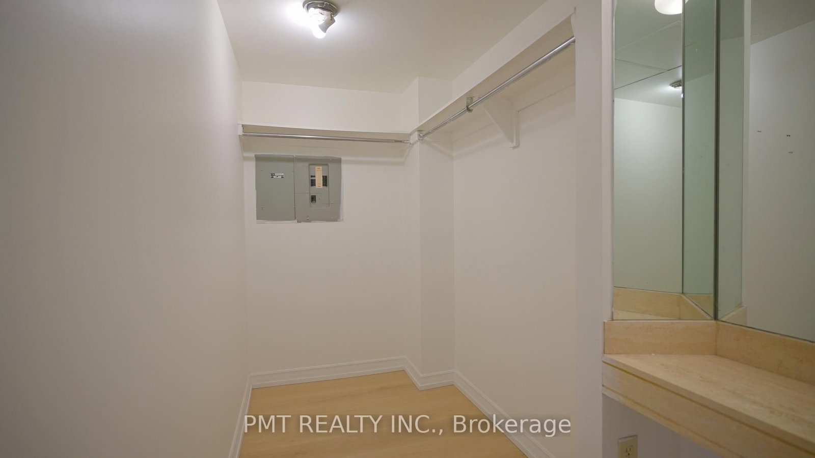 65 Harbour Square, Unit 2107 - Photo 15