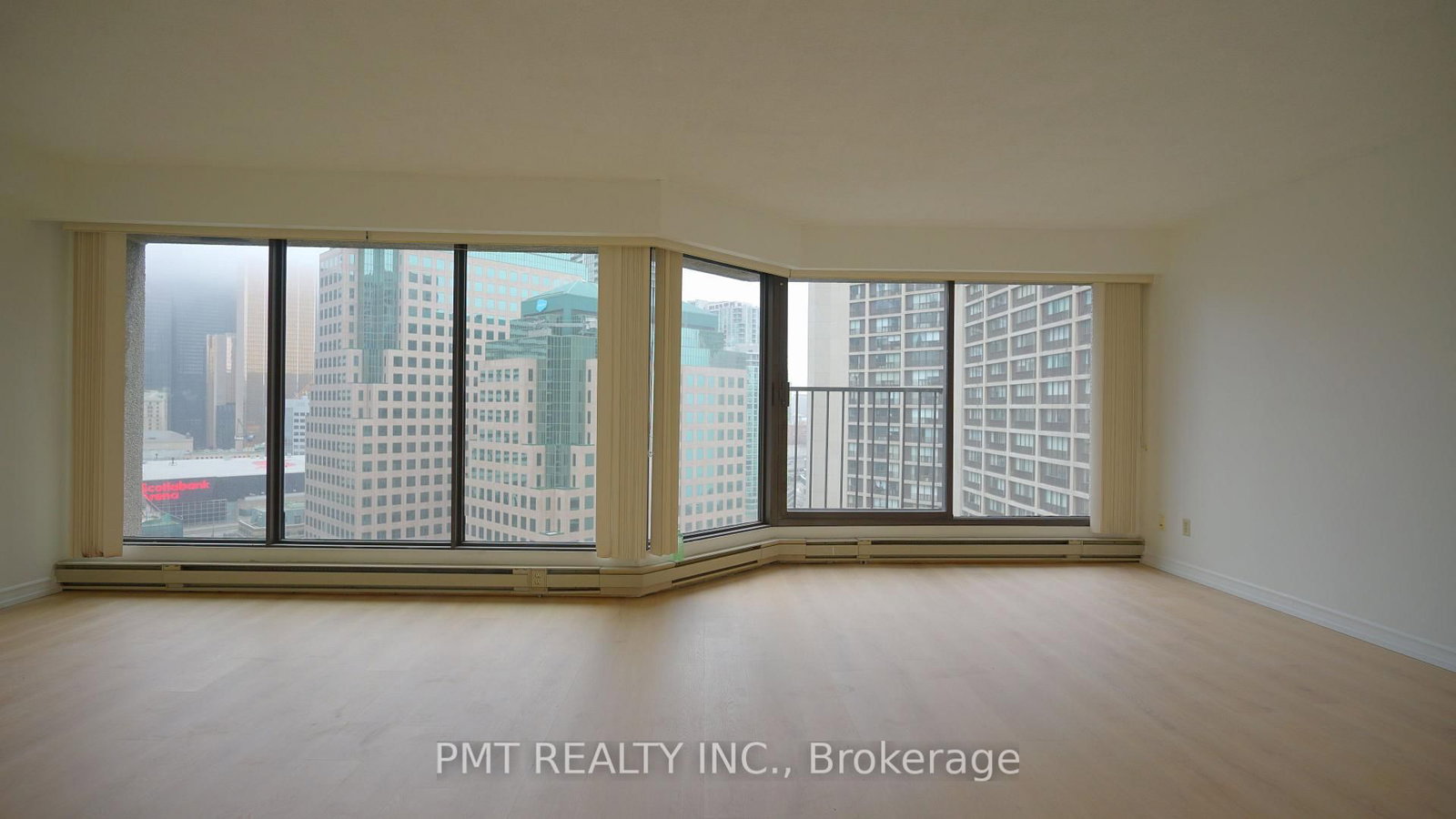 65 Harbour Square, Unit 2107 - Photo 9