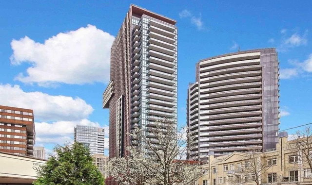 705 - 32 Davenport Road E