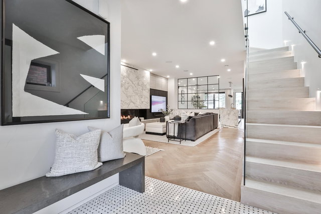 553 Davisville Avenue