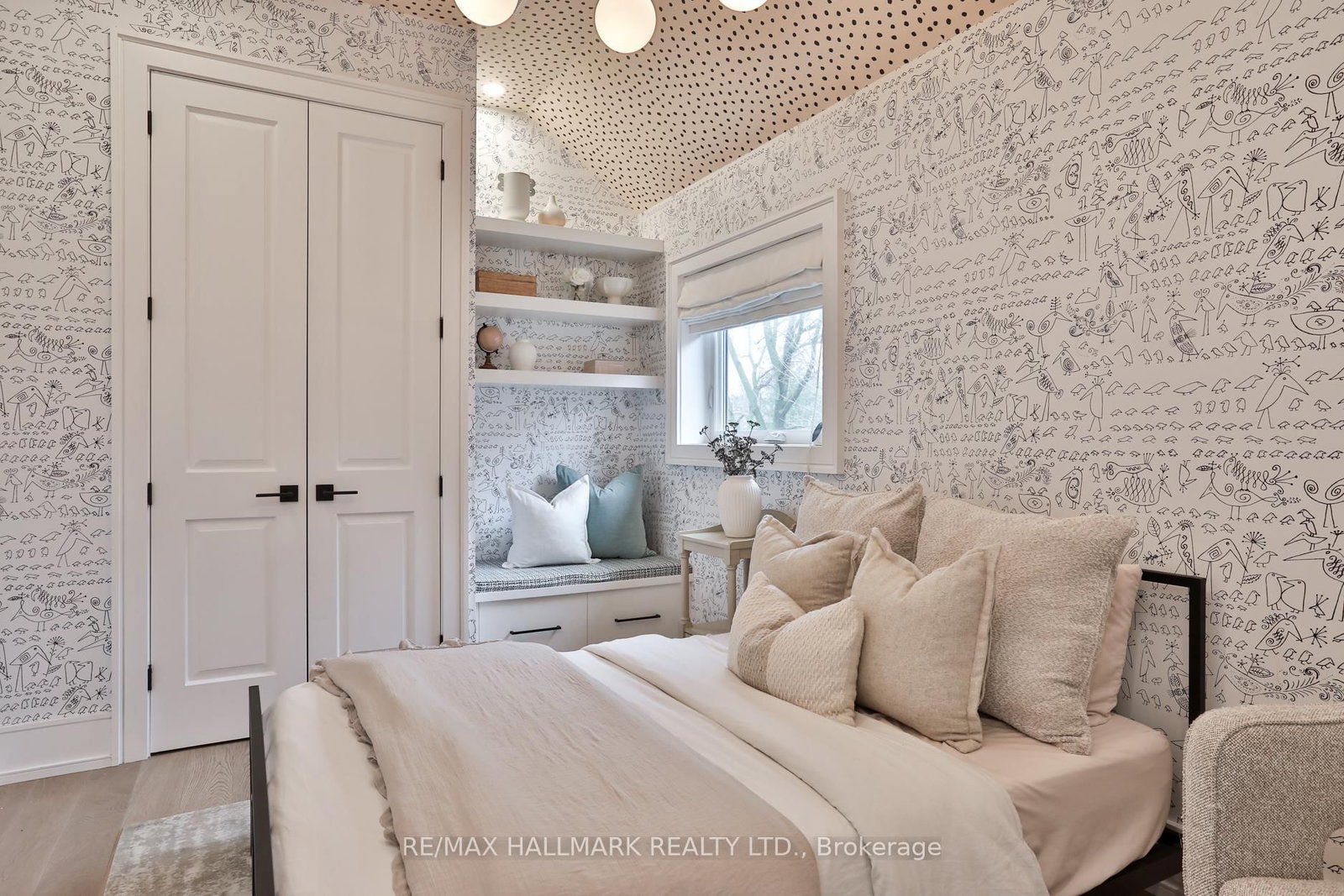 Detached House for sale at 553 Davisville Avenue, Toronto, Ontario, M4S 1J2 - Mount Pleasant East - MLS: C13008834