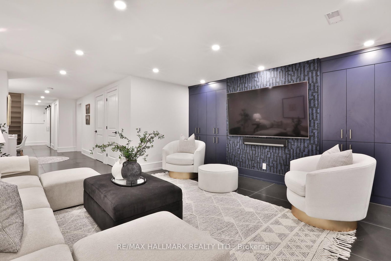 Detached House for sale at 553 Davisville Avenue, Toronto, Ontario, M4S 1J2 - Mount Pleasant East - MLS: C13008834