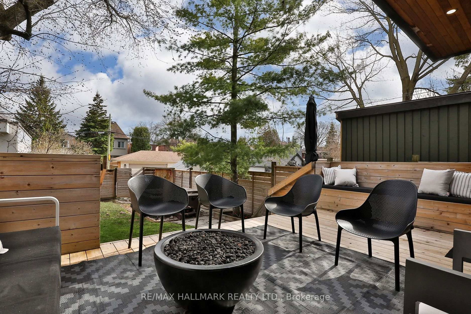 Detached House for sale at 553 Davisville Avenue, Toronto, Ontario, M4S 1J2 - Mount Pleasant East - MLS: C13008834