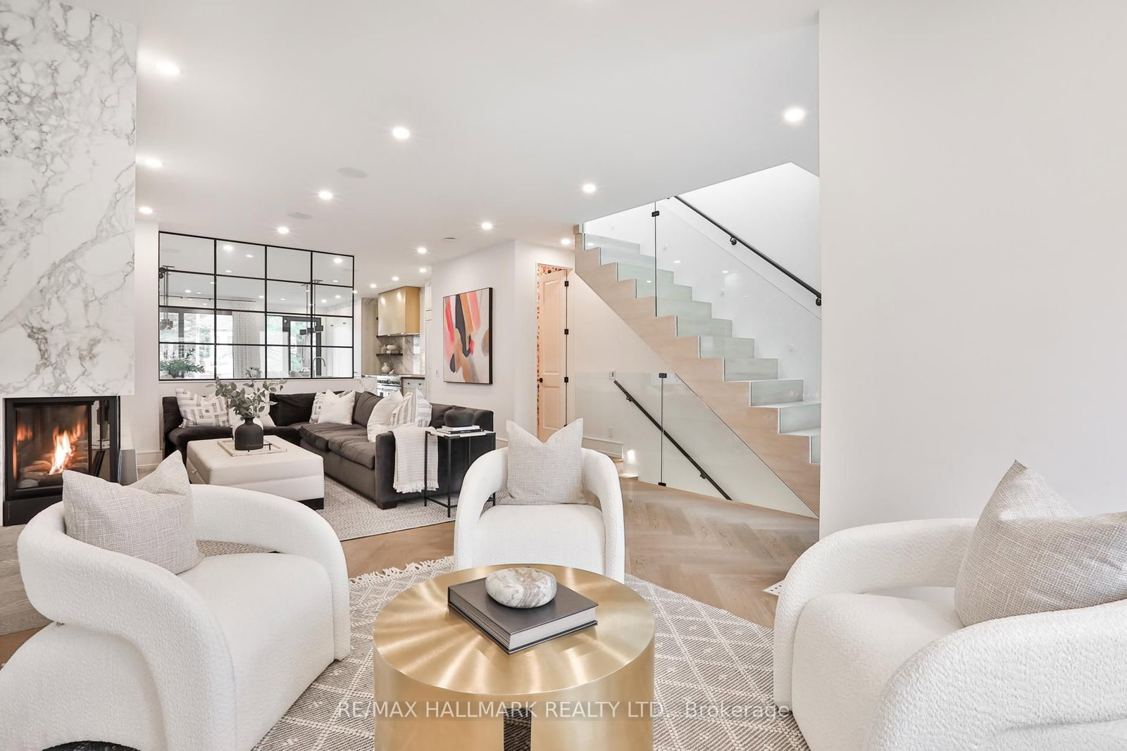 Detached House for sale at 553 Davisville Avenue, Toronto, Ontario, M4S 1J2 - Mount Pleasant East - MLS: C13008834