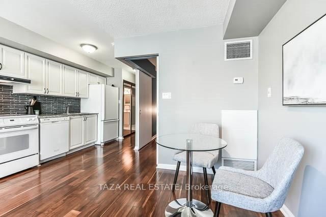 228 Queens Quay W, Unit 803 - Photo 6