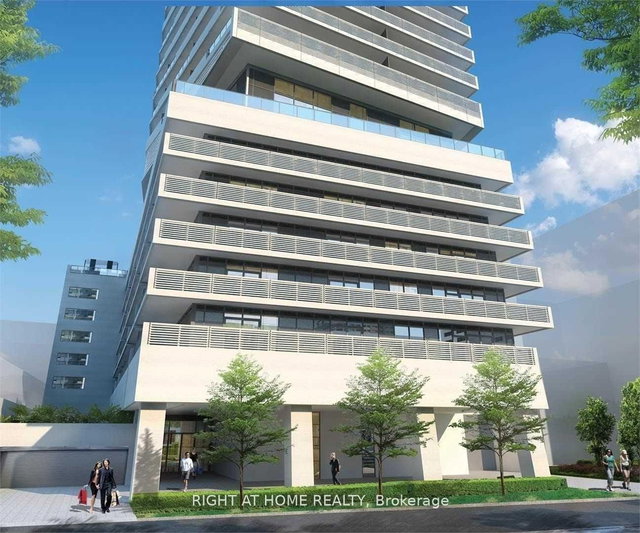 311 - 2221 Yonge Street