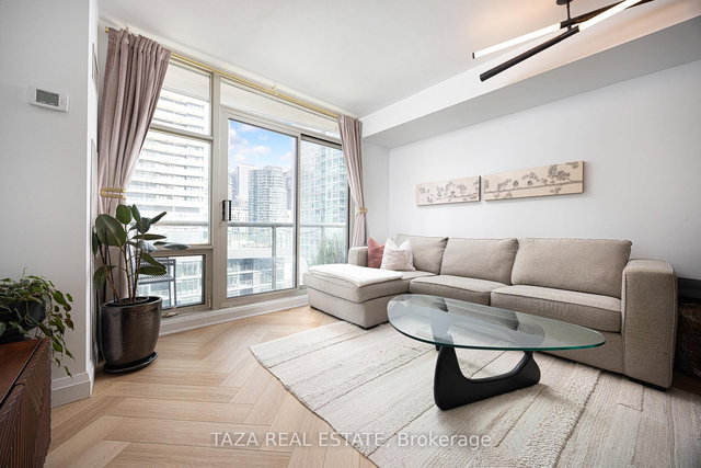 1705 - 10 Navy Wharf Court