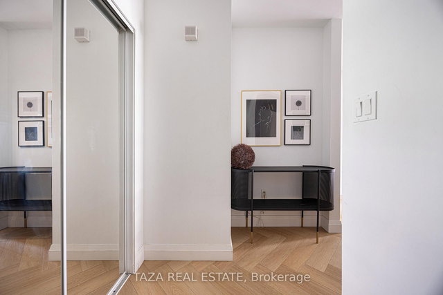 1705 - 10 Navy Wharf Court