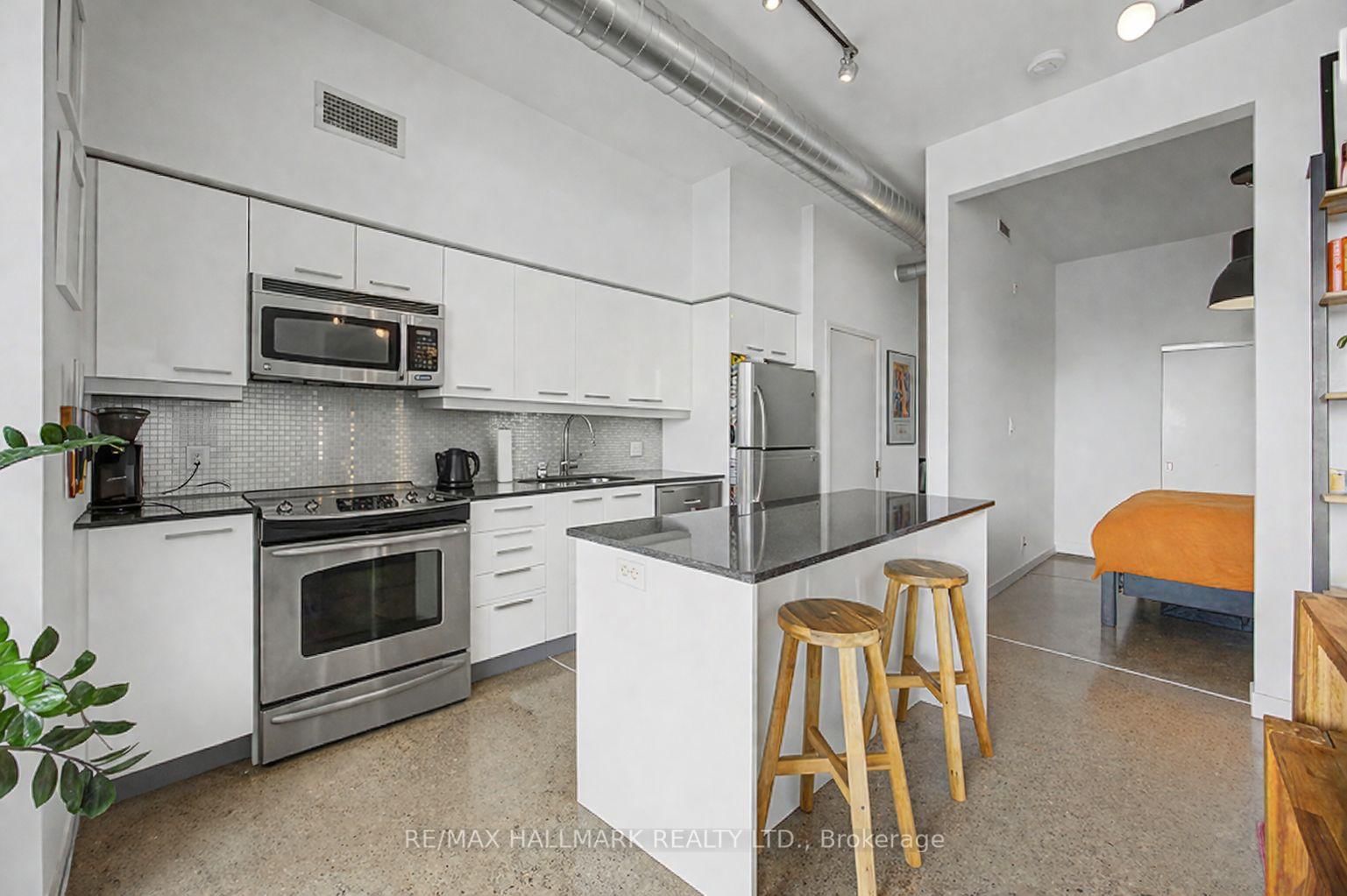 Condo for sale at 819-510 KING Street, Toronto, Ontario, M5A 1M1 - Moss Park - MLS: C13009038