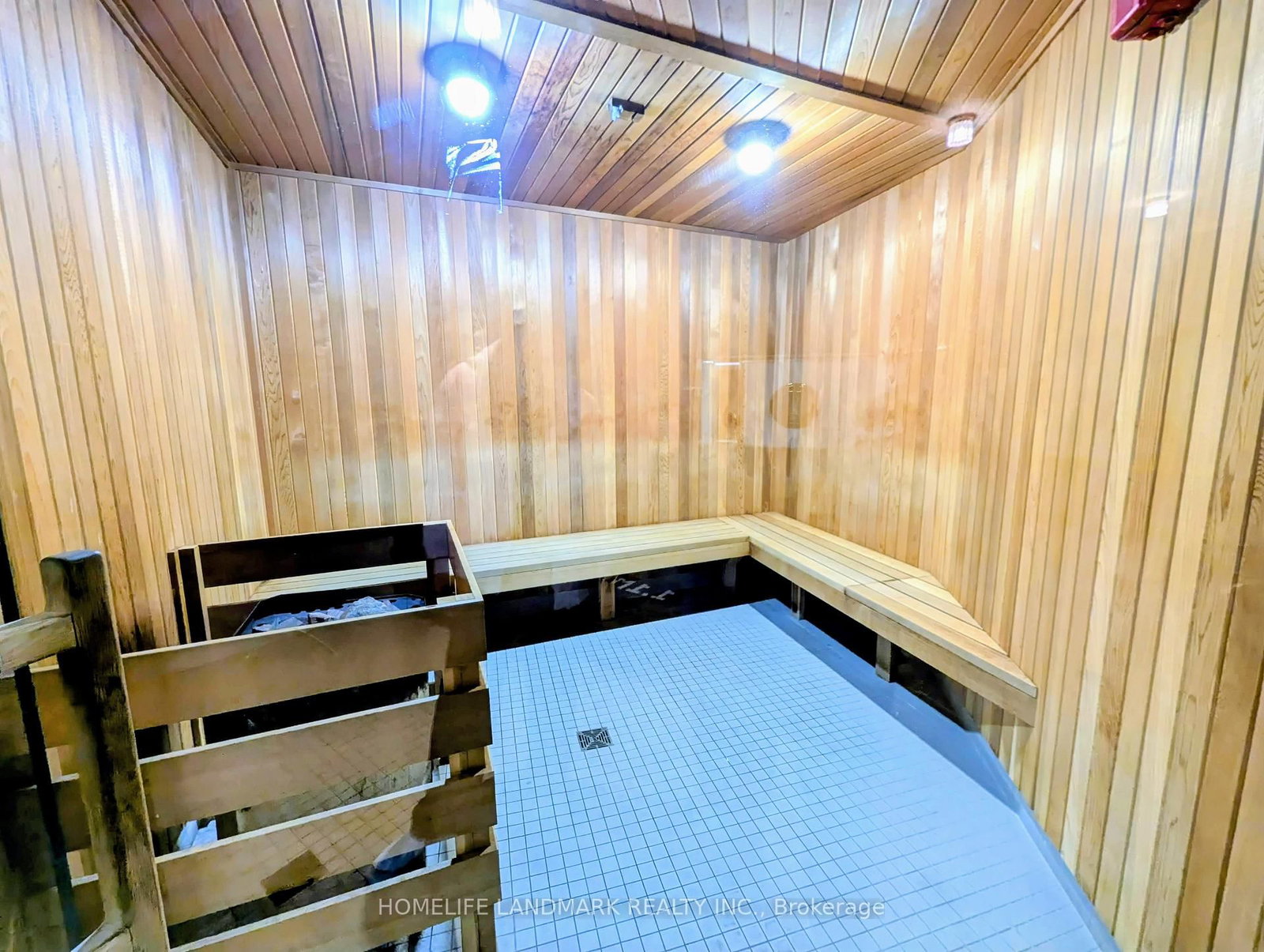 38 Iannuzzi Street, Unit 1502 - Photo 14