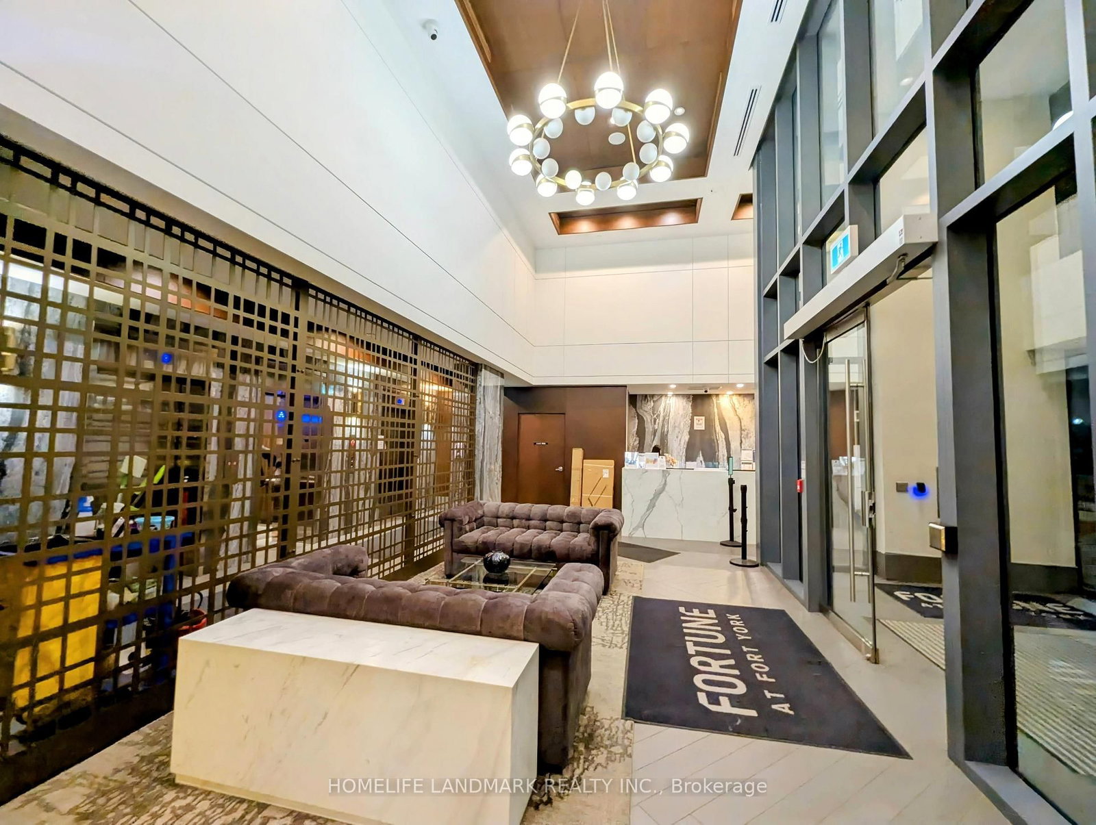 38 Iannuzzi Street, Unit 1502 - Photo 17