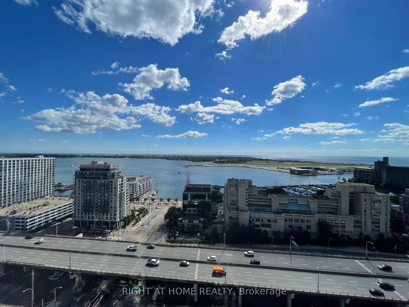 2615 - 11 Brunel Crt, Toronto, M5V 3Y3 | Image 3