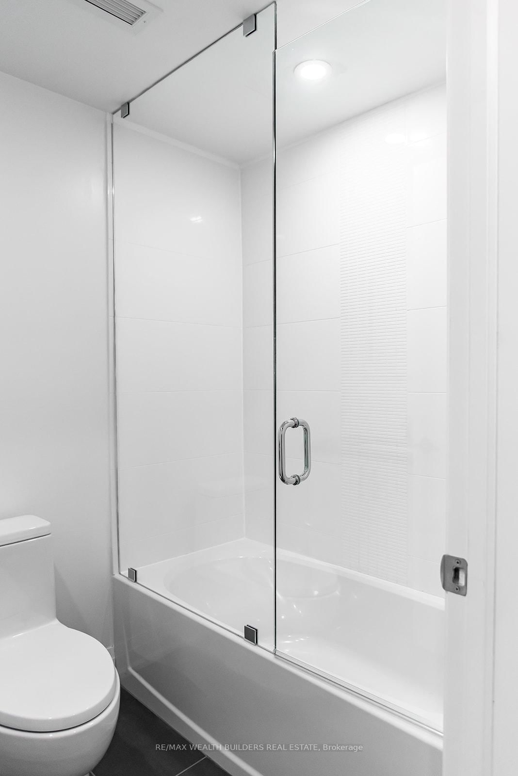 207 Jarvis Street, Unit 4 - Photo 7