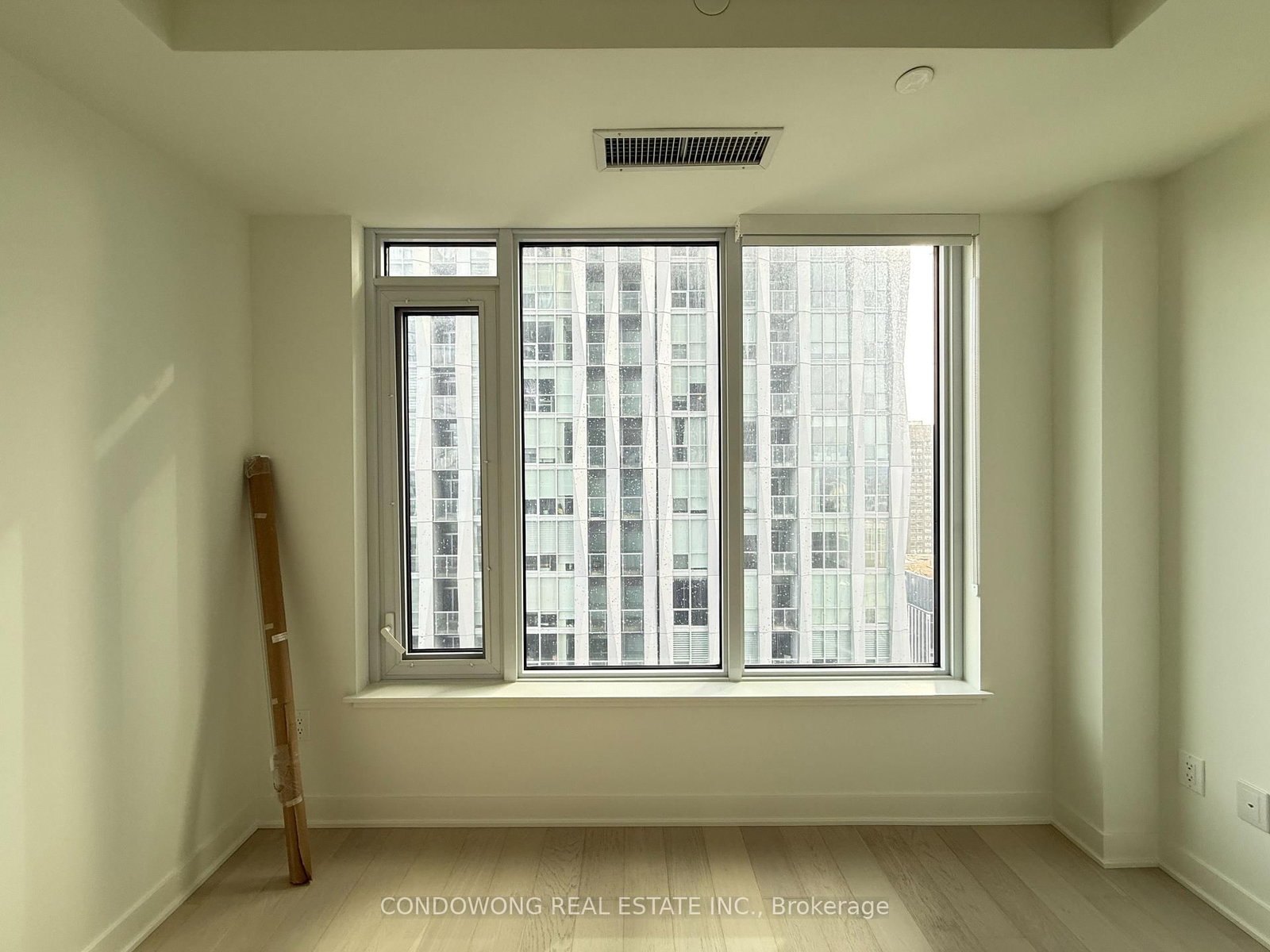 11 Yorkville Avenue, Unit 3105 - Photo 5