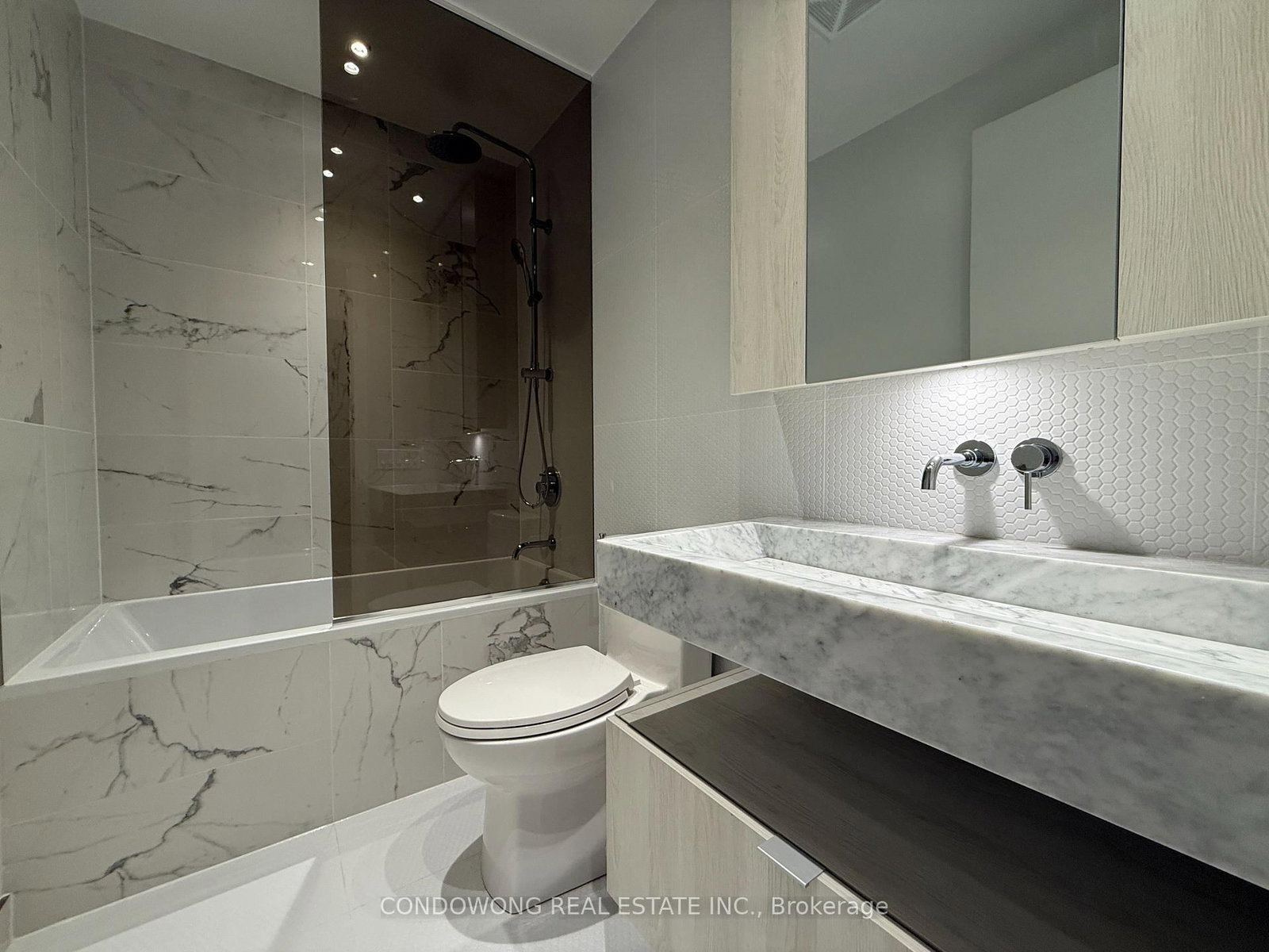 11 Yorkville Avenue, Unit 3105 - Photo 7
