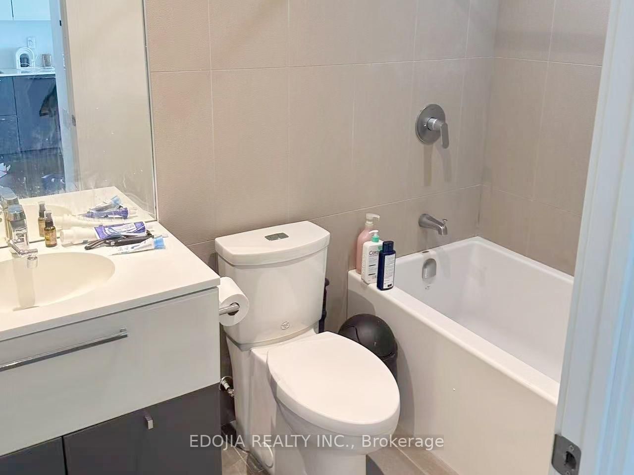 15 Grenville Street, Unit 4905 - Photo 8