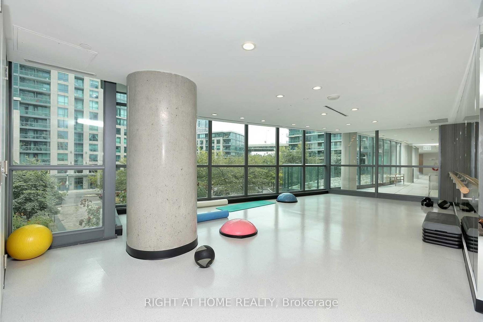 209 Fort York Boulevard, Unit 1161 - Photo 26