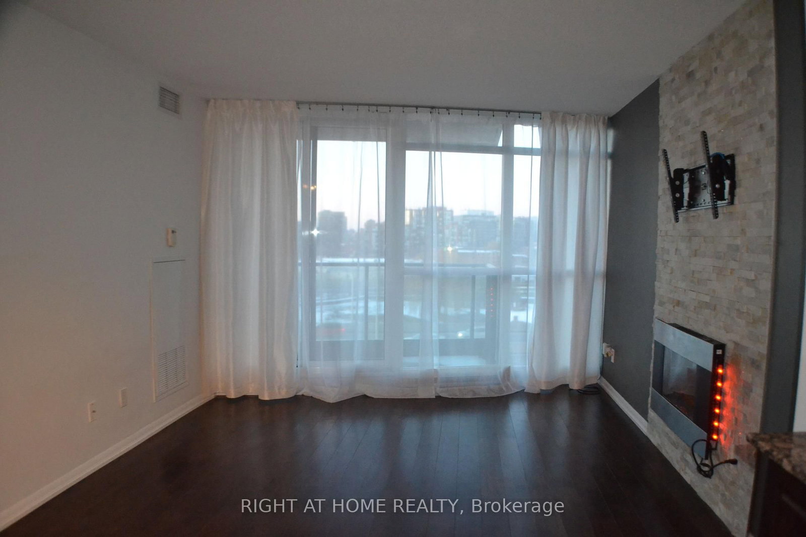 209 Fort York Boulevard, Unit 1161 - Photo 6