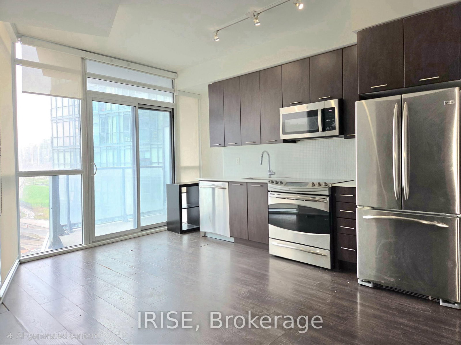 169 Fort York Boulevard, Unit 710 - Photo 2